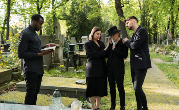 Nachhaltige Bestattungen: Ein Leitfaden für einen umweltfreundlichen Abschied Abschied